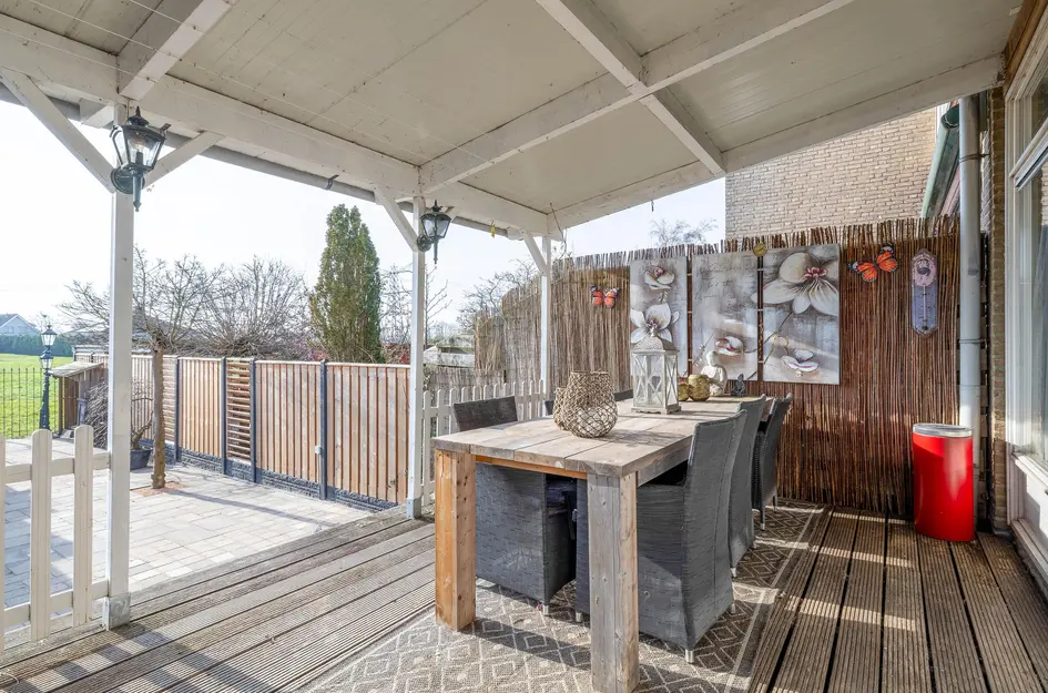 Burg A P vd Blinkln 72