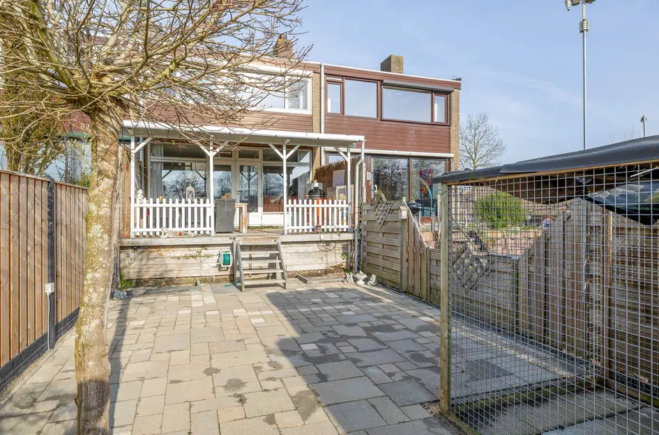 Burg A P vd Blinkln 72