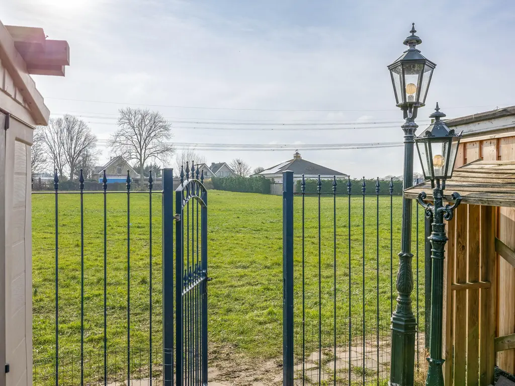 Burg A P vd Blinkln 72, VIERPOLDERS