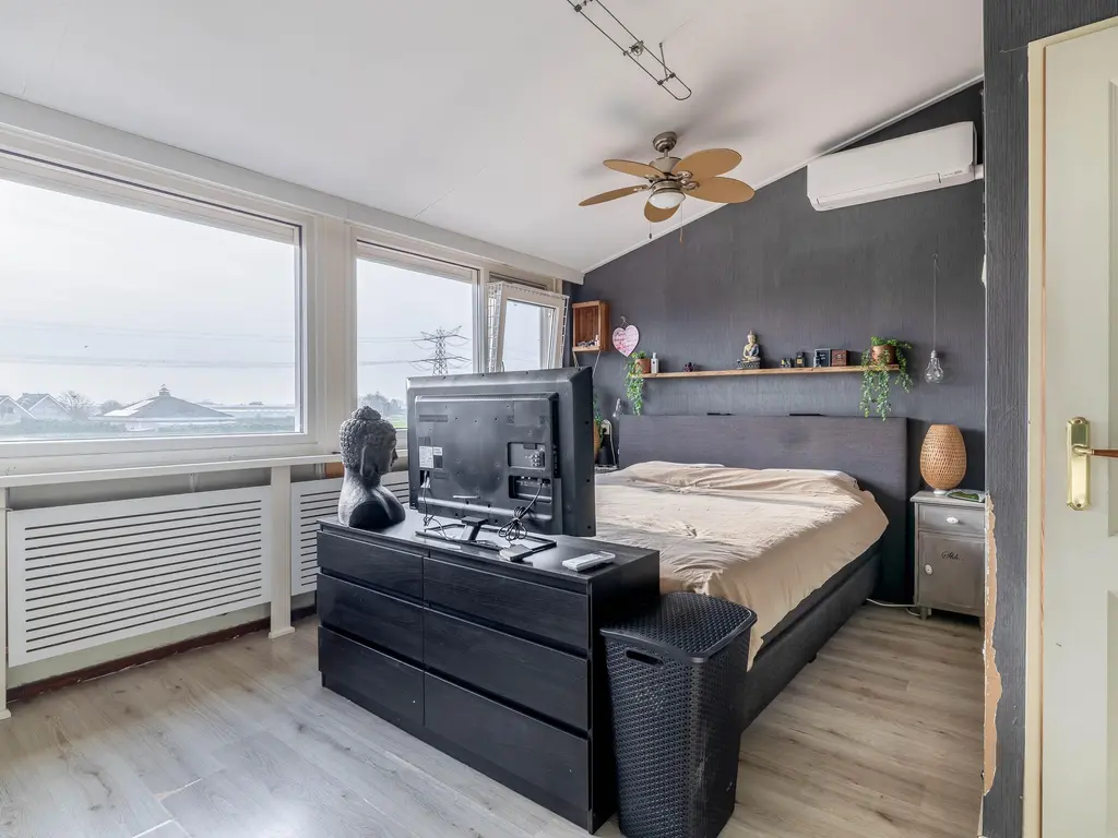 Burg A P vd Blinkln 72, VIERPOLDERS