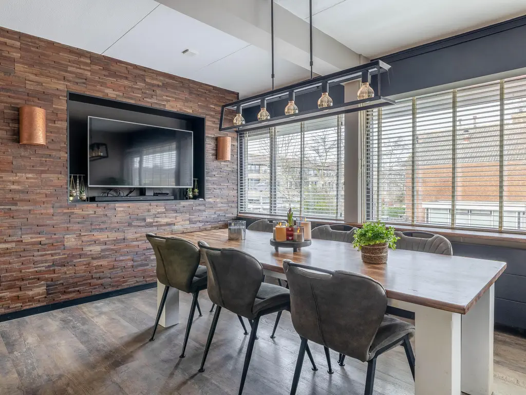 Burg A P vd Blinkln 72, VIERPOLDERS