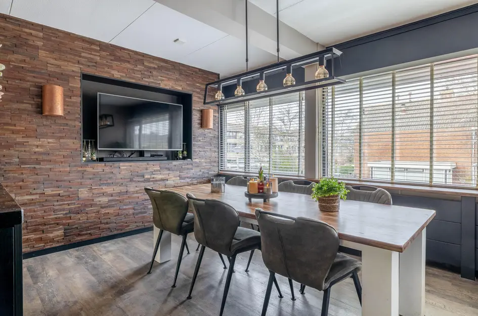 Burg A P vd Blinkln 72