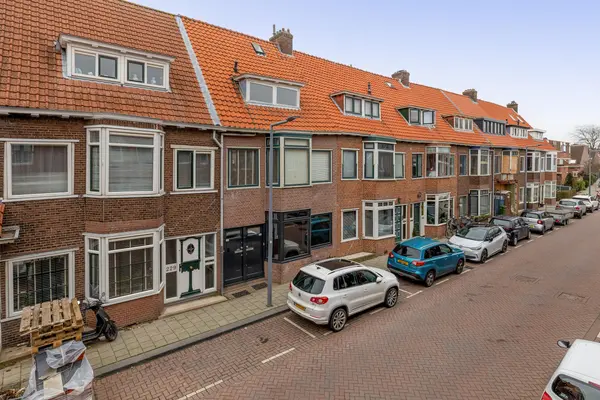 Zestienhovensekade 235