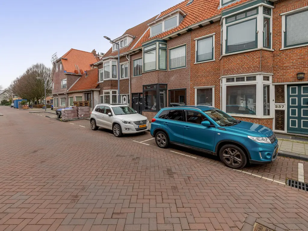 Zestienhovensekade 235, ROTTERDAM