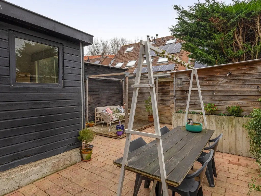 Zestienhovensekade 235, ROTTERDAM