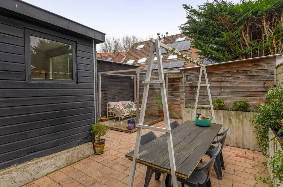 Zestienhovensekade 235