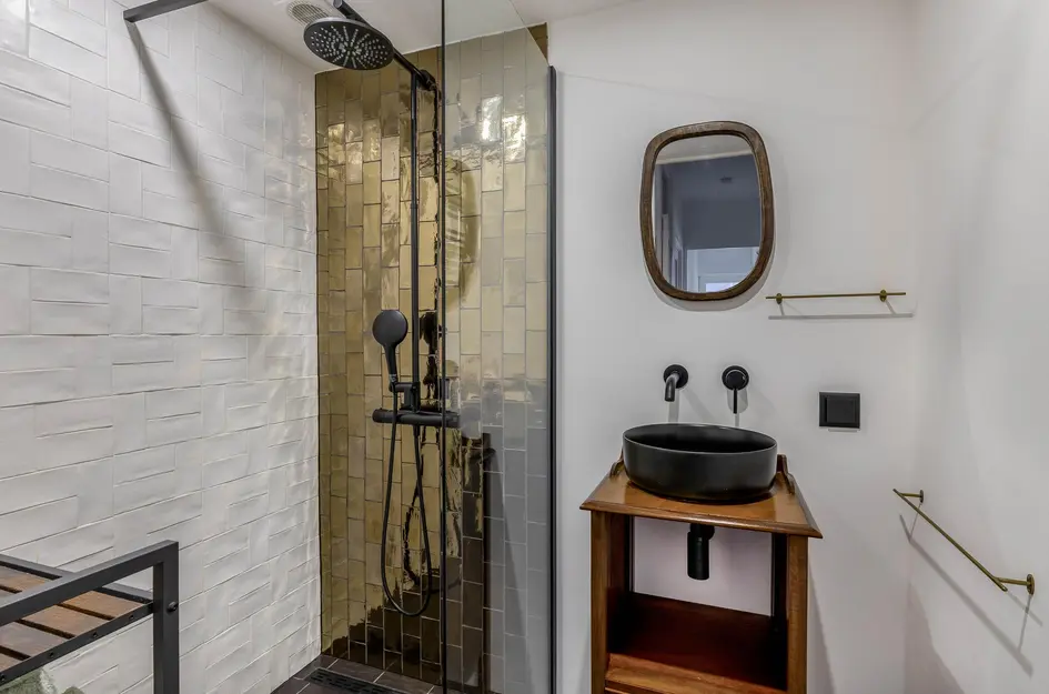 Zestienhovensekade 235