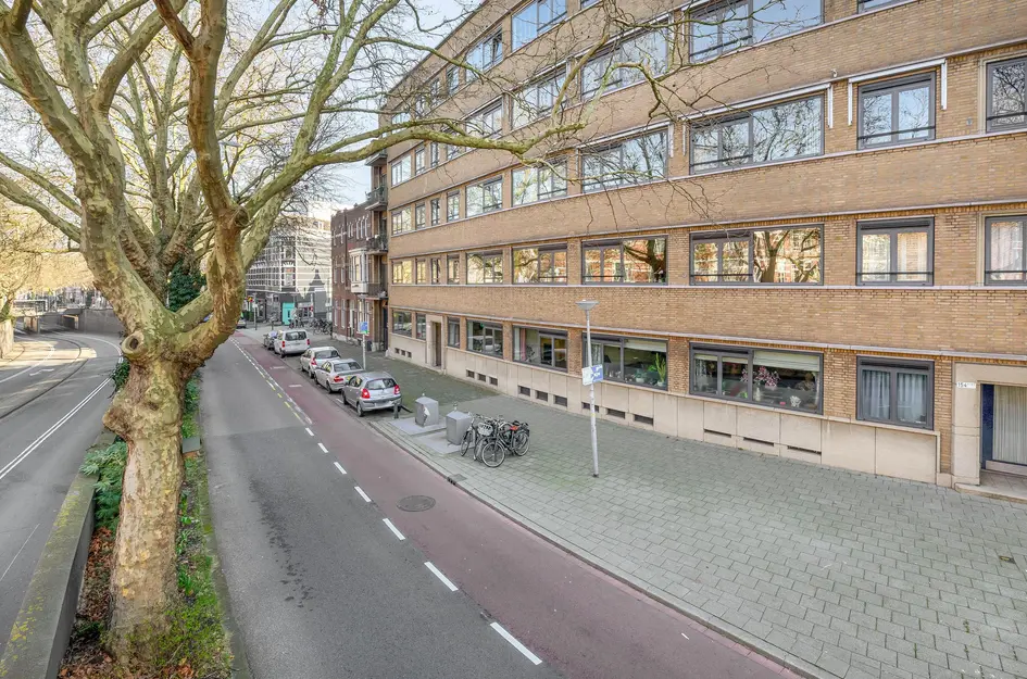 's-Gravendijkwal 152A