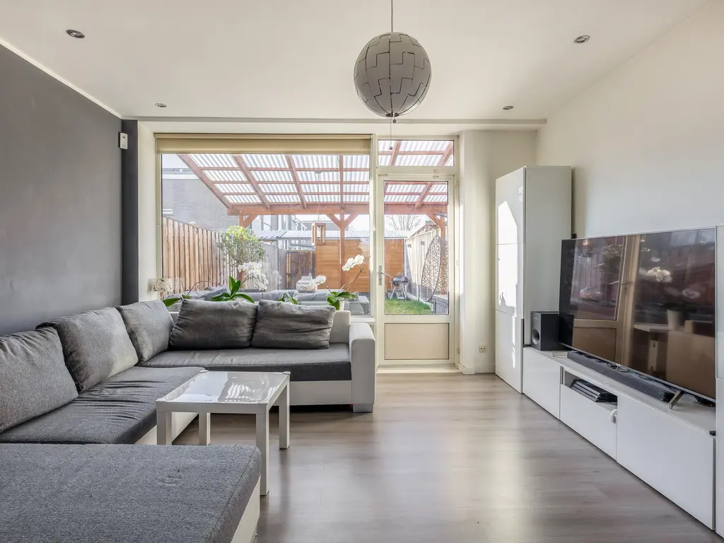 Oudelandseweg 210, HOOGVLIET ROTTERDAM