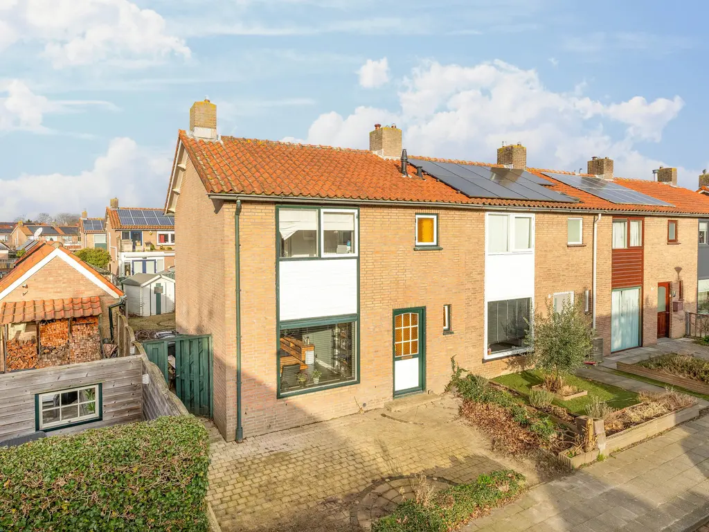 Trompstraat 22, ROZENBURG