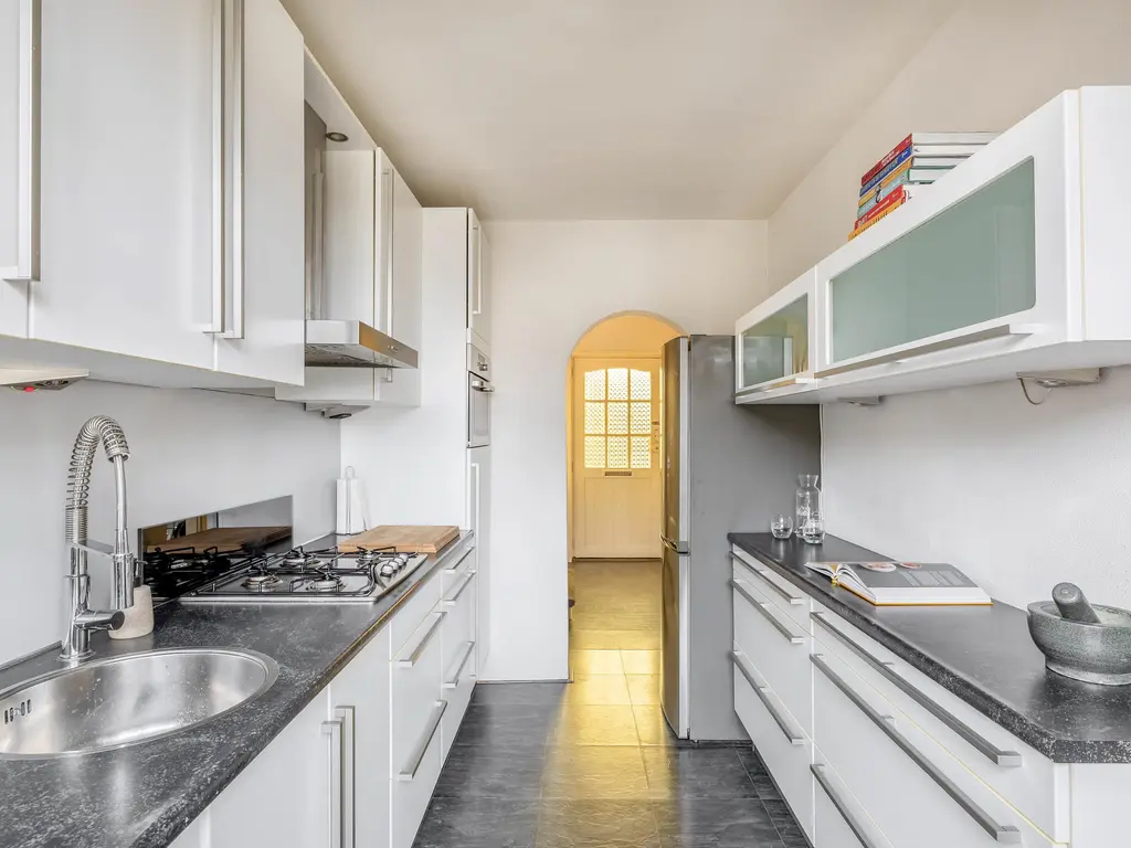 Trompstraat 22, ROZENBURG