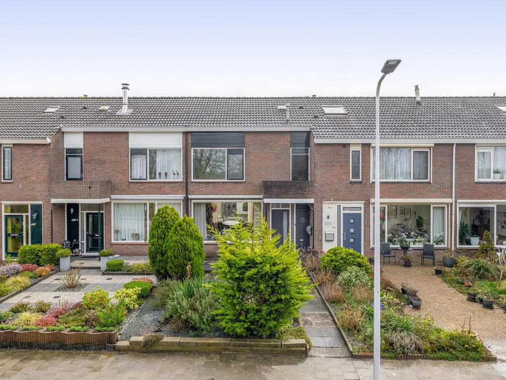 Sluisweg 11, ZWARTEWAAL