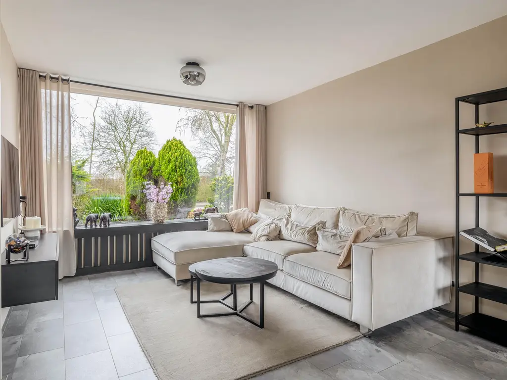 Sluisweg 11, ZWARTEWAAL