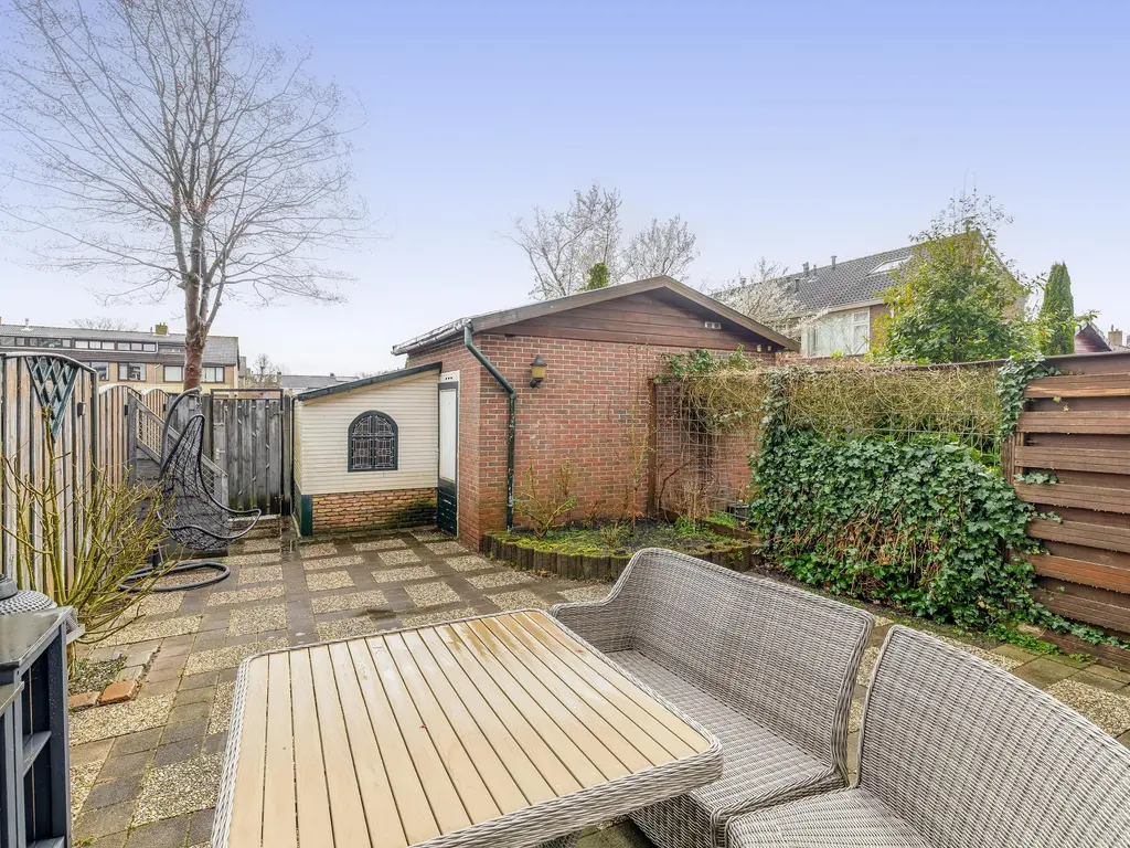 Sluisweg 11, ZWARTEWAAL