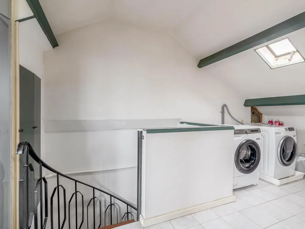 Sluisweg 11, ZWARTEWAAL