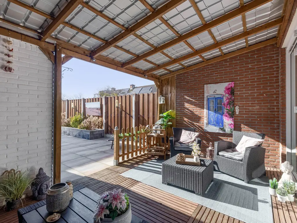 Anker 21, HELLEVOETSLUIS