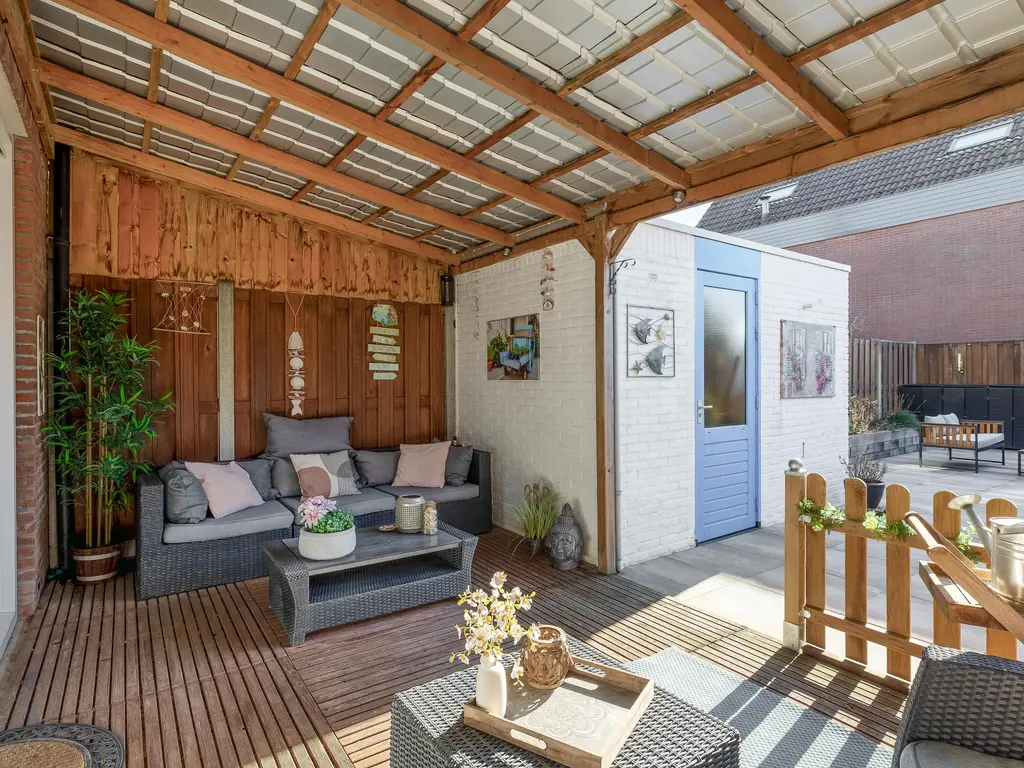 Anker 21, HELLEVOETSLUIS