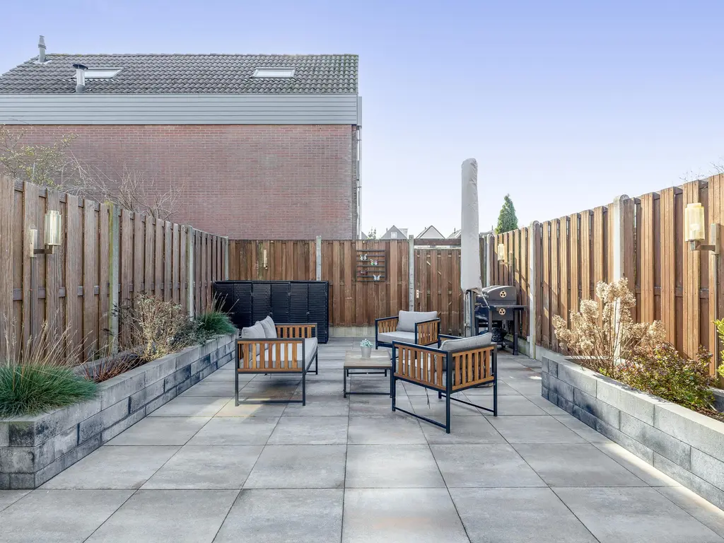 Anker 21, HELLEVOETSLUIS