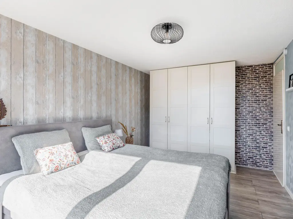 Anker 21, HELLEVOETSLUIS