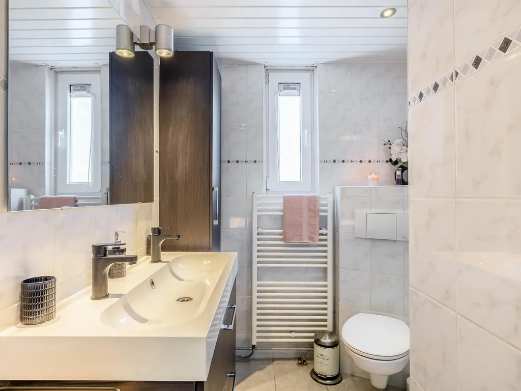 Anker 21, HELLEVOETSLUIS