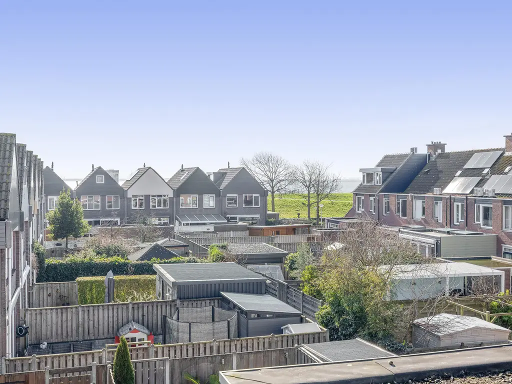 Anker 21, HELLEVOETSLUIS