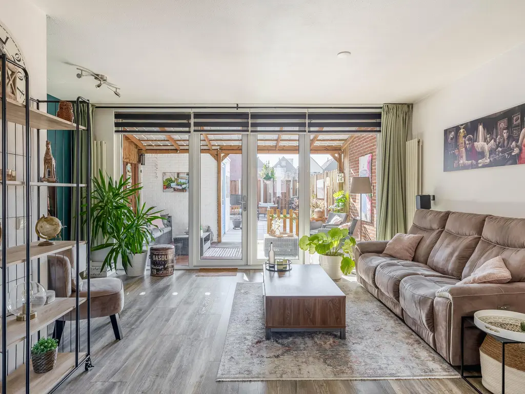 Anker 21, HELLEVOETSLUIS