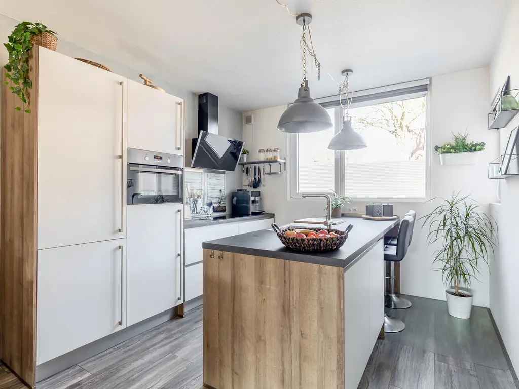 Anker 21, HELLEVOETSLUIS