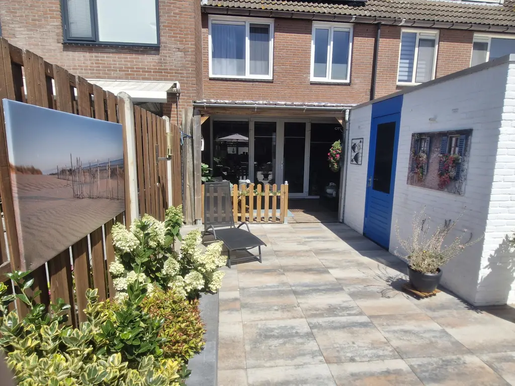 Anker 21, HELLEVOETSLUIS