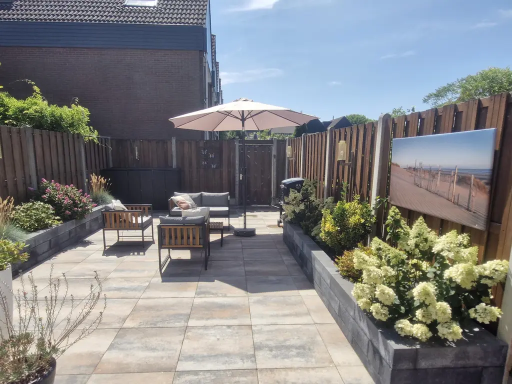 Anker 21, HELLEVOETSLUIS