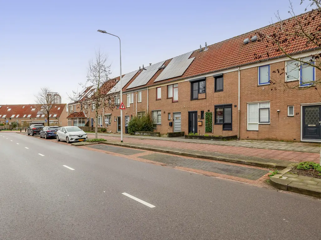 Buntgras 23, SPIJKENISSE