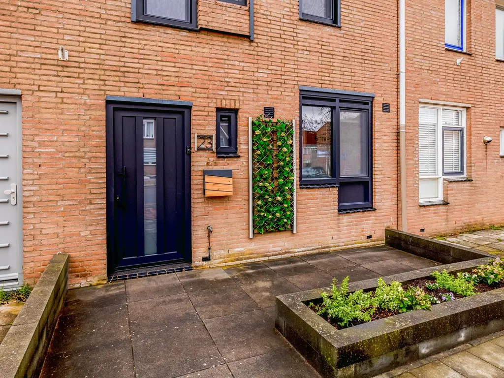 Buntgras 23, SPIJKENISSE