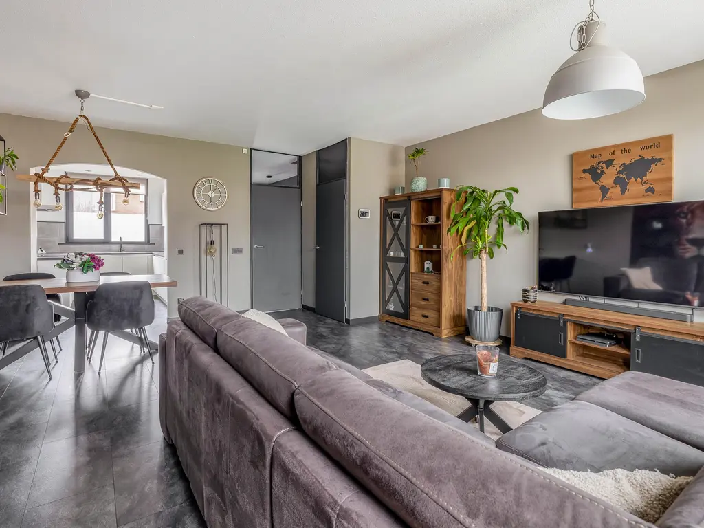 Buntgras 23, SPIJKENISSE