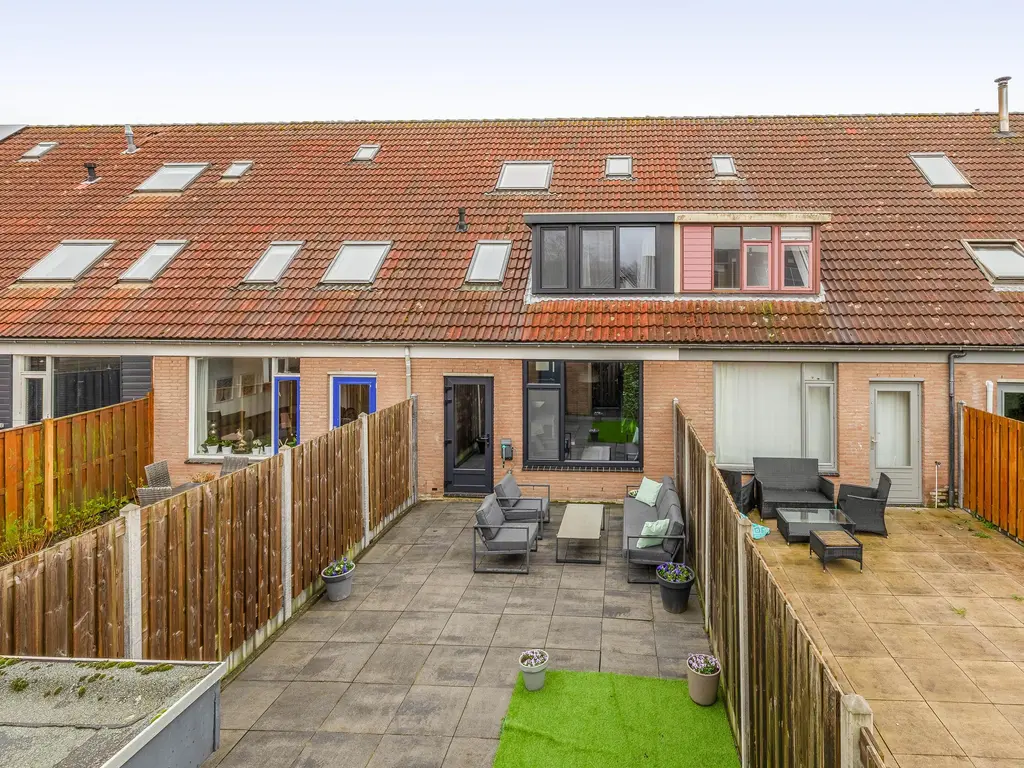 Buntgras 23, SPIJKENISSE