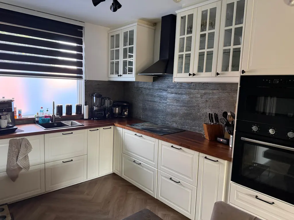 IJzertijdkreek 17, SPIJKENISSE