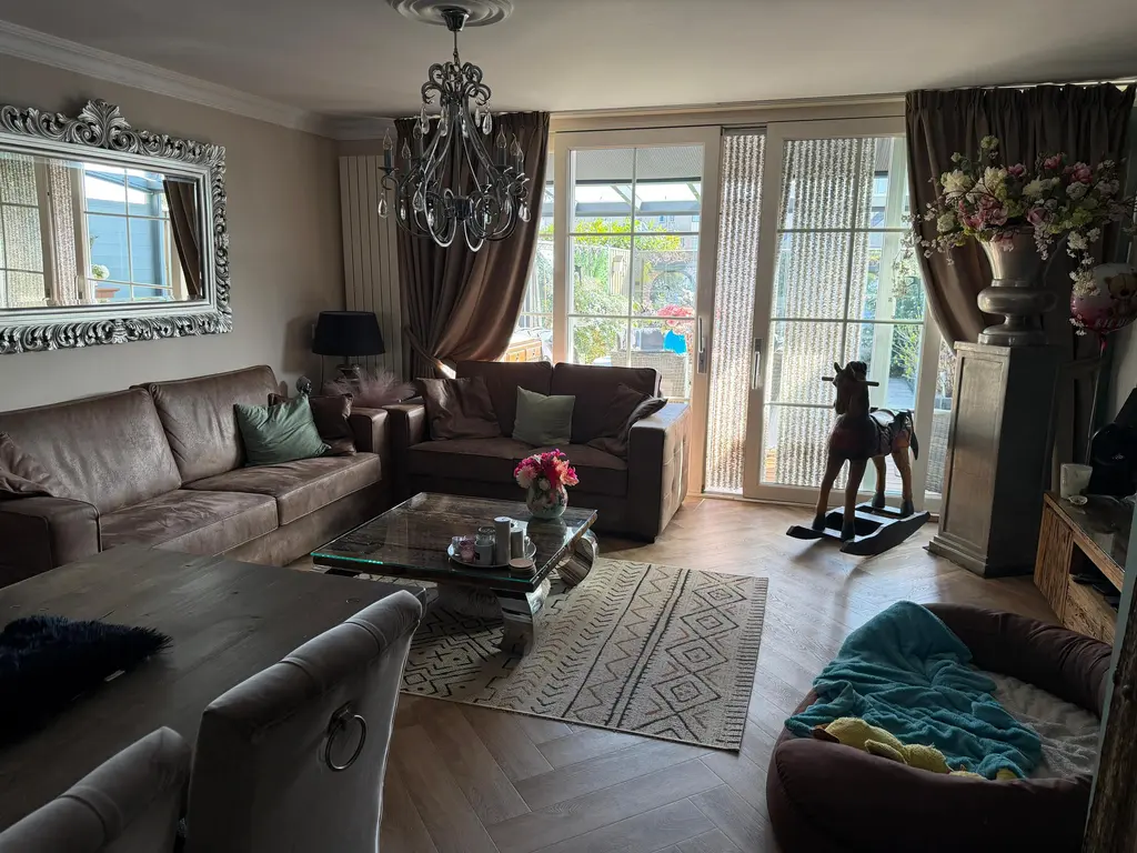 IJzertijdkreek 17, SPIJKENISSE