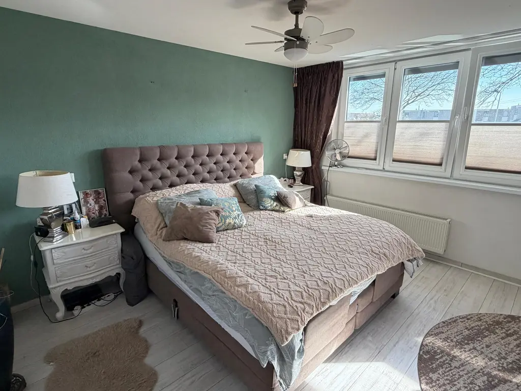 IJzertijdkreek 17, SPIJKENISSE