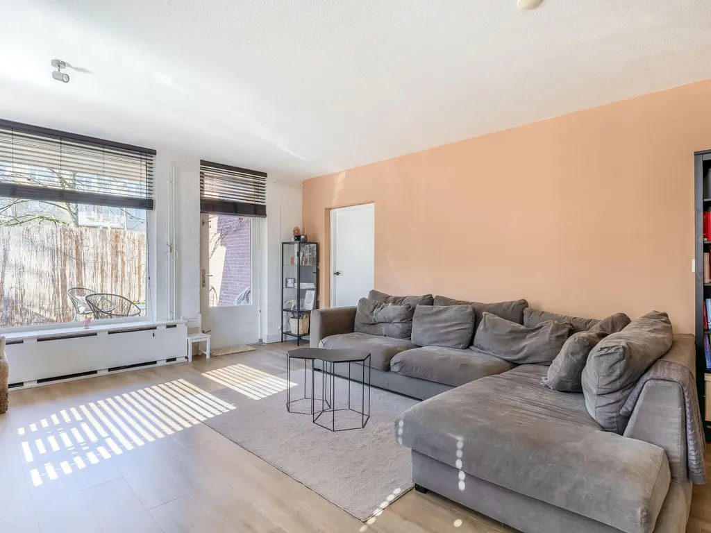 Helsingborgerf 64, ROTTERDAM