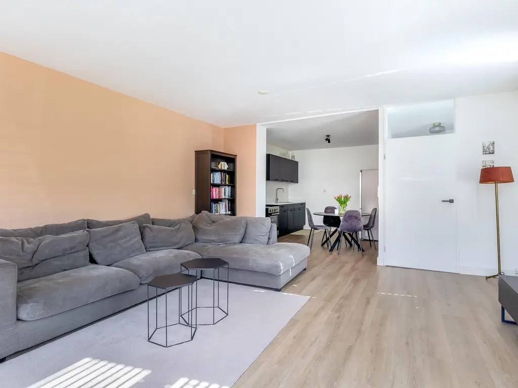 Helsingborgerf 64, ROTTERDAM