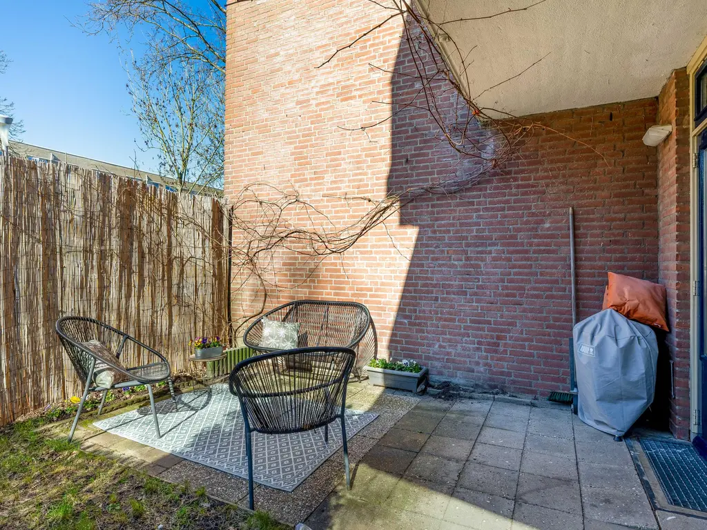 Helsingborgerf 64, ROTTERDAM