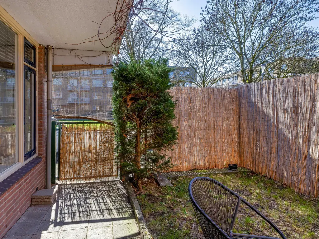 Helsingborgerf 64, ROTTERDAM