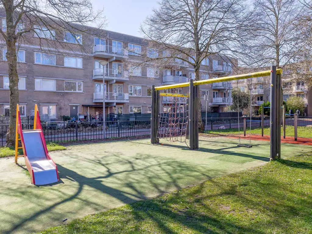 Helsingborgerf 64, ROTTERDAM