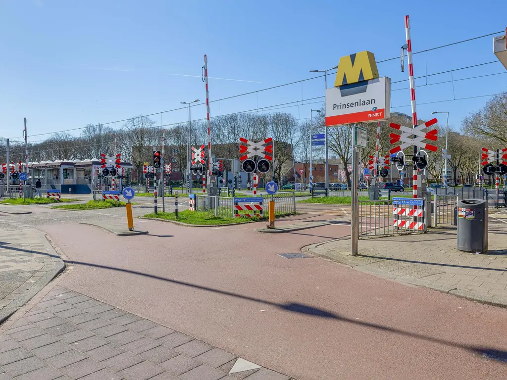 Helsingborgerf 64, ROTTERDAM