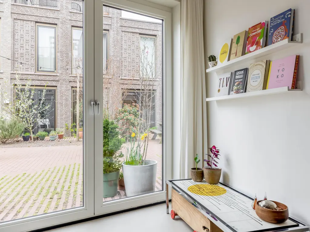 Annie de Reuverhof 8, ROTTERDAM