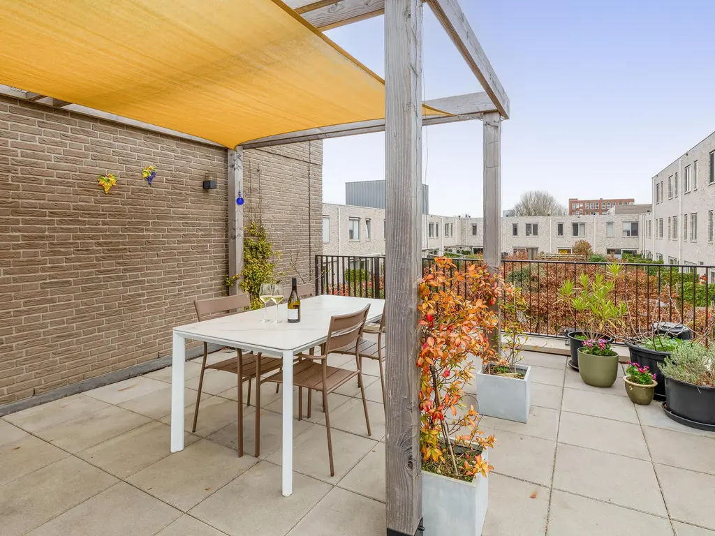 Annie de Reuverhof 8, ROTTERDAM