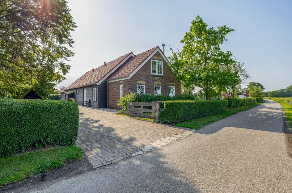 Dwarsdijk 1