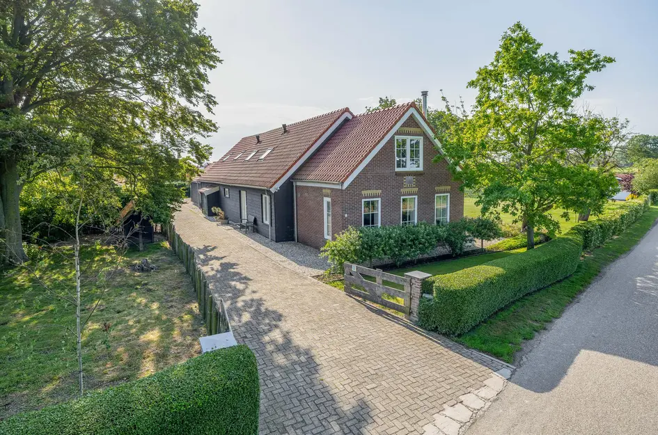 Dwarsdijk 1