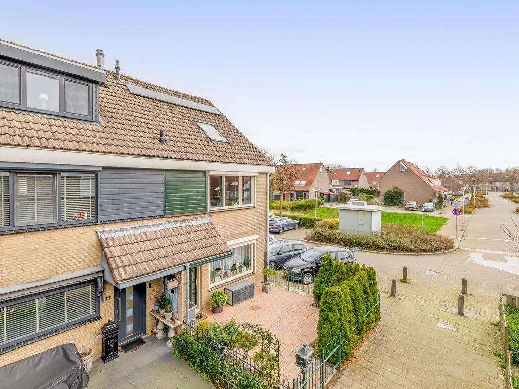 Aphrodite 2, HELLEVOETSLUIS