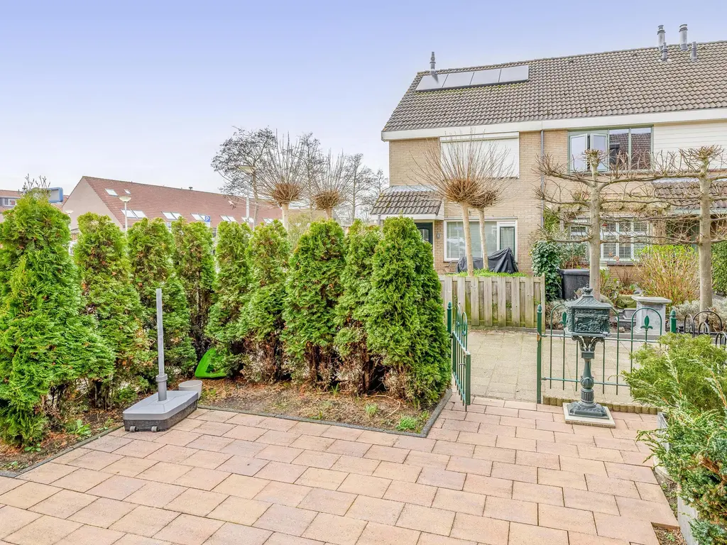 Aphrodite 2, HELLEVOETSLUIS