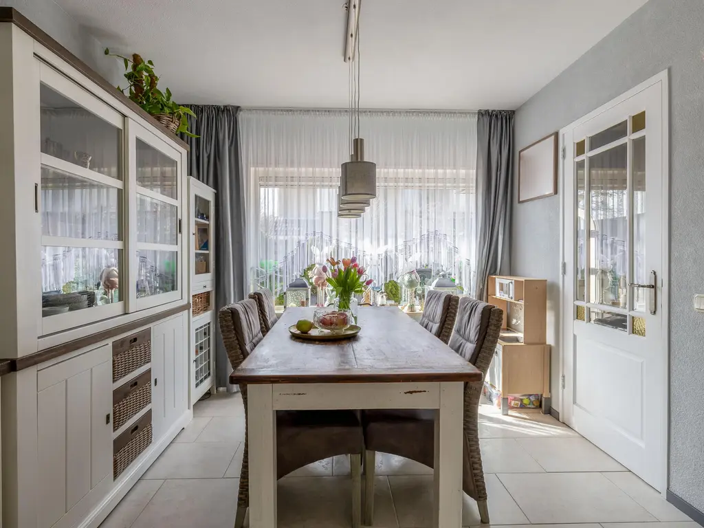 Aphrodite 2, HELLEVOETSLUIS