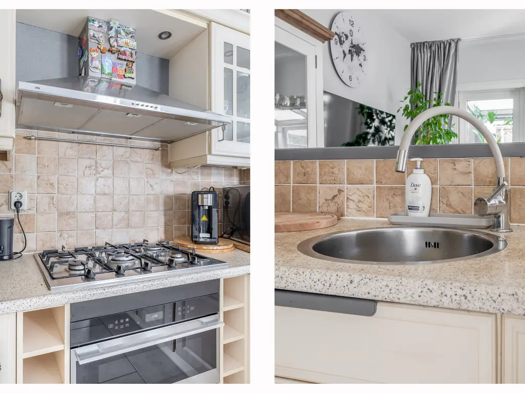 Aphrodite 2, HELLEVOETSLUIS